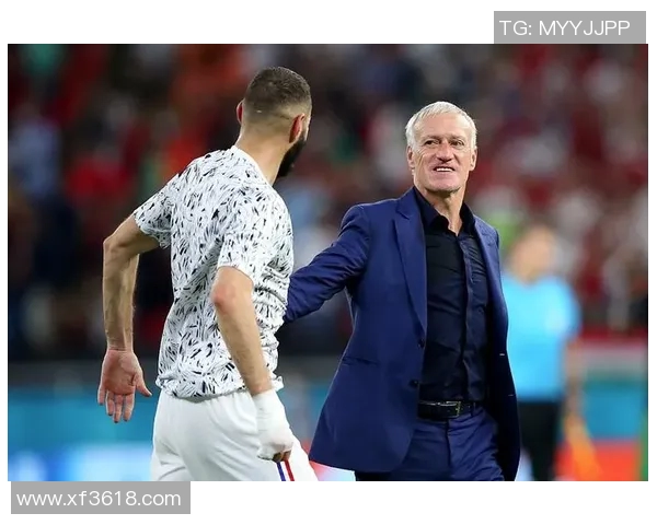 深圳足球队在钻石联赛中的默契配合与战术分析探讨